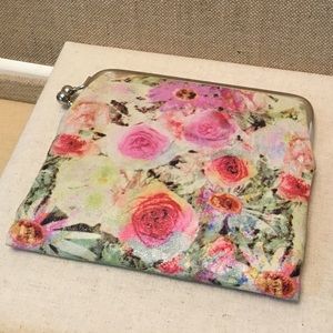 HOBO Alex Clutch Bag in Rose Garden